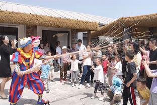 加布里：今年中甲会有六七队争夺冲超名额 中国青少年比赛少